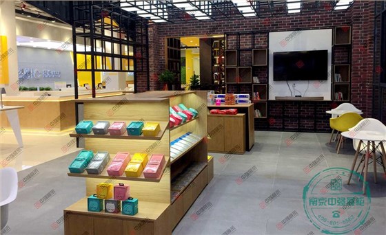 手機(jī)配件展柜