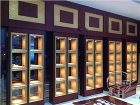 靠墻展柜效果圖