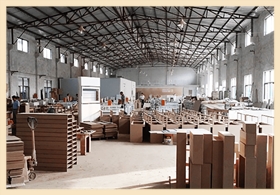 為什么制作一模一樣的展示柜價格卻不一樣