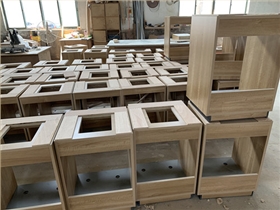 常州食品展示柜是什么材質(zhì)做的呢