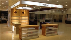 南京化妝品店專(zhuān)柜設(shè)計(jì)