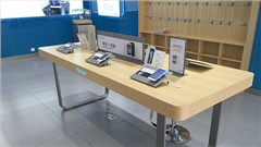 華為榮耀手機展柜