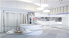 西班牙香水化妝品展柜定制中強(qiáng)展柜