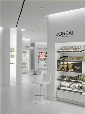 一套化妝品展示廳_7