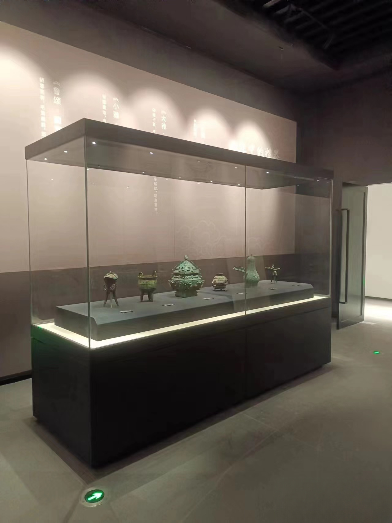 洛陽博物館展柜河南博物館展柜設計理念——中強展柜廠