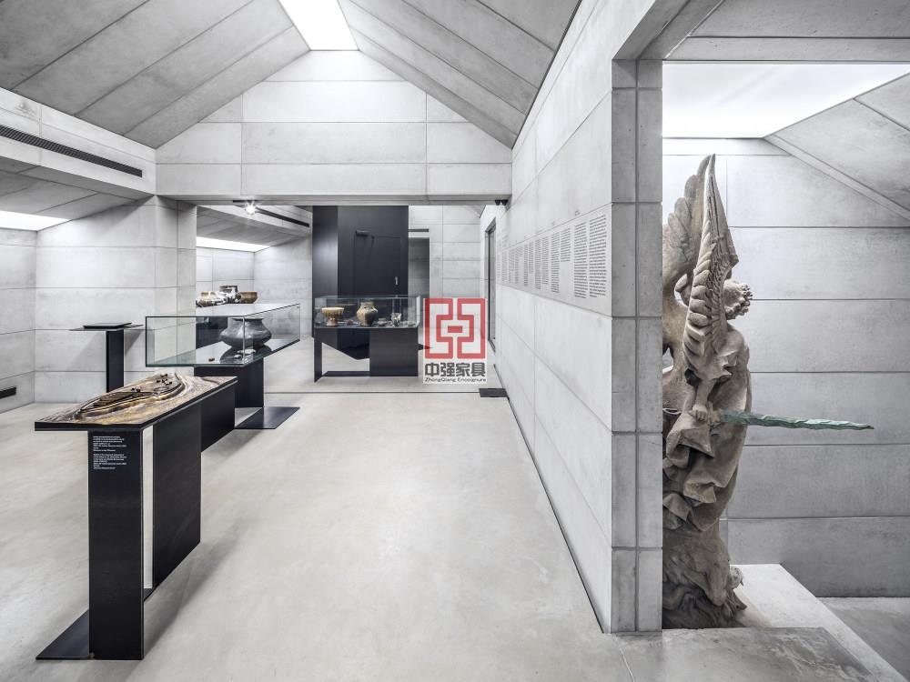 奧洛穆茨總教區博物館閣樓展覽廳捷克_1