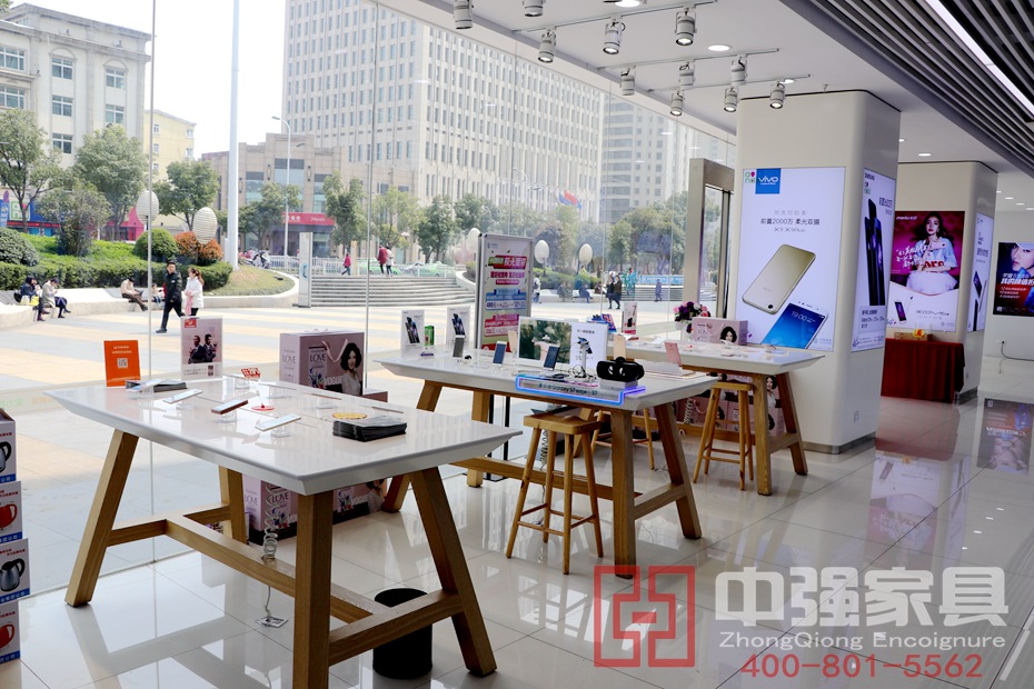 手機(jī)展柜制作