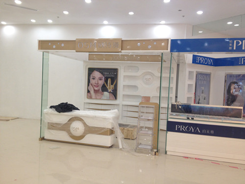 定做化妝品展示柜需要做什么