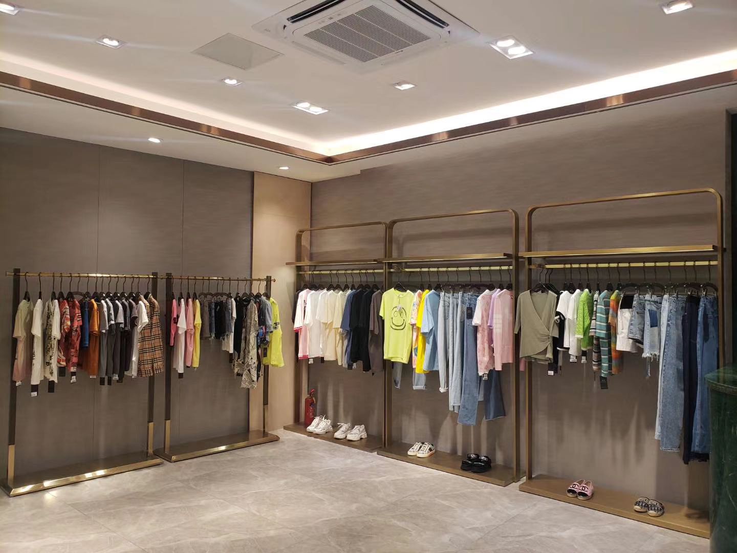 黃山服裝展柜定做廠家