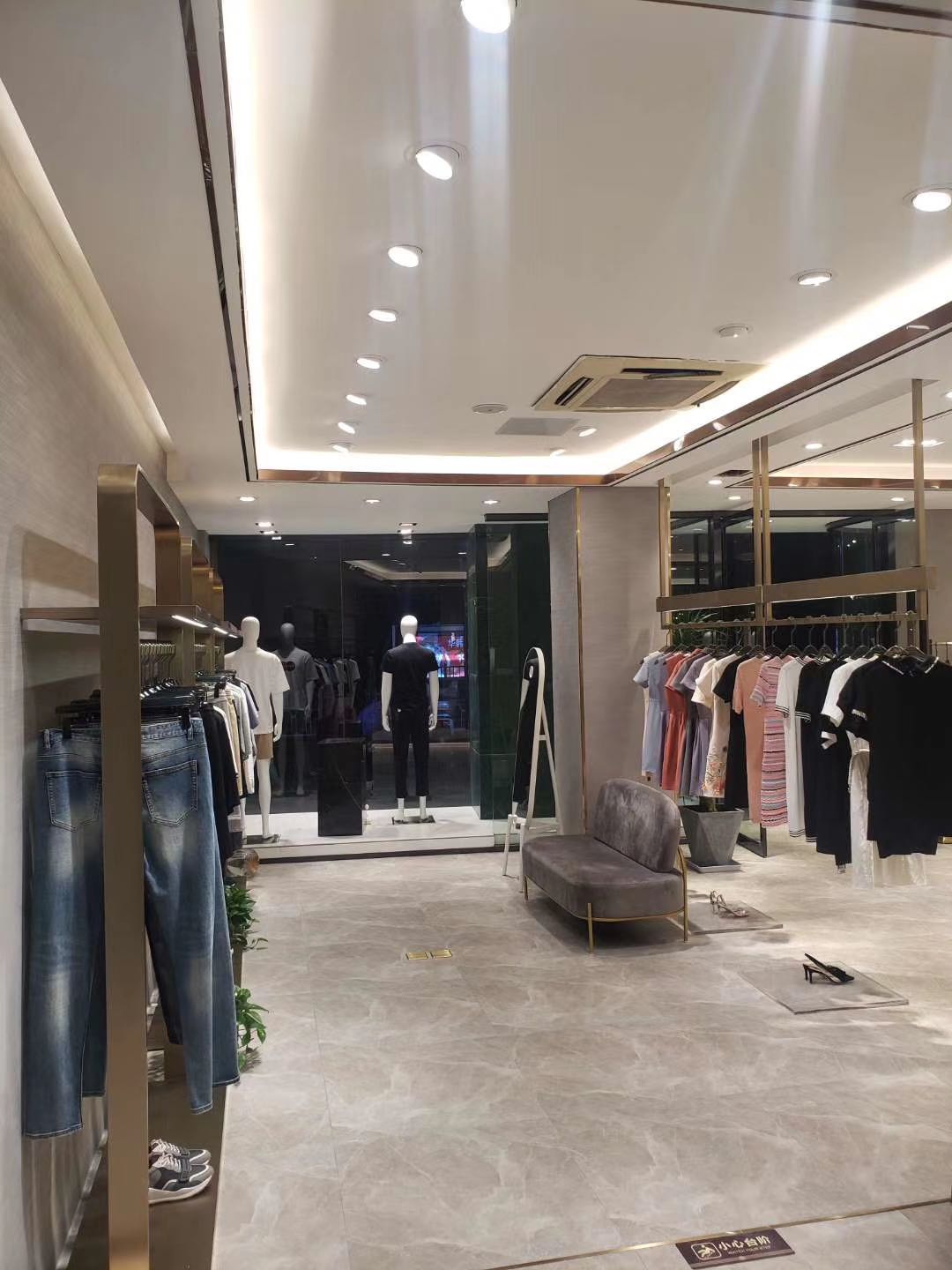 宣城服裝店展柜定制業務，哪個公司可以提供