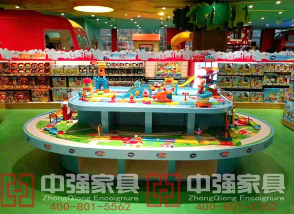 南京新街口哈姆雷斯偉易達展柜