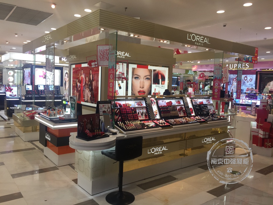 歐萊雅化妝品展柜