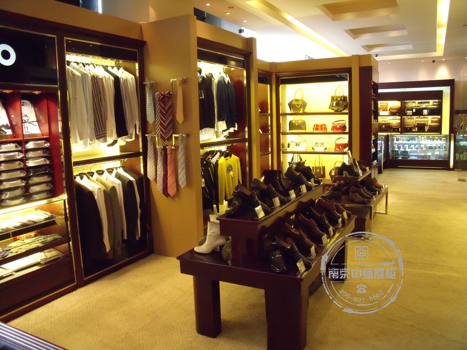 羅茜服裝展柜設計定制