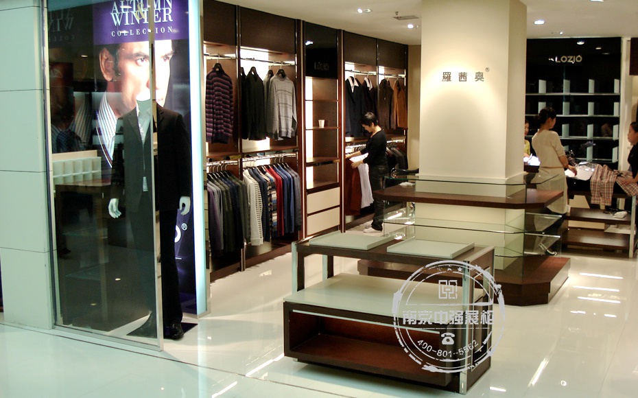 服裝展示柜實際圖片