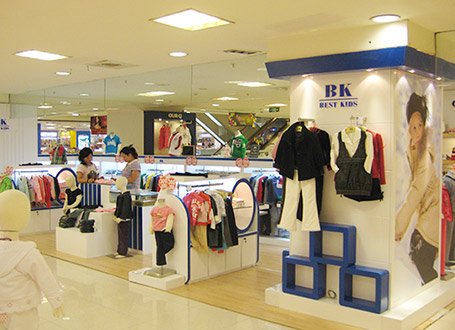 現代童裝展示柜