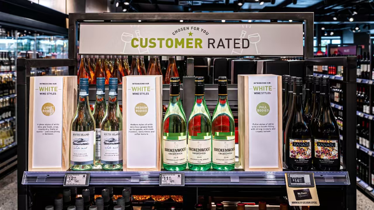 專業定制江蘇中強煙酒展柜,定制展示柜廠家,展示柜定做價格優惠-中強展柜廠